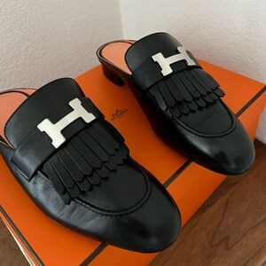 Hermes Rivoli goat leather mule EUC